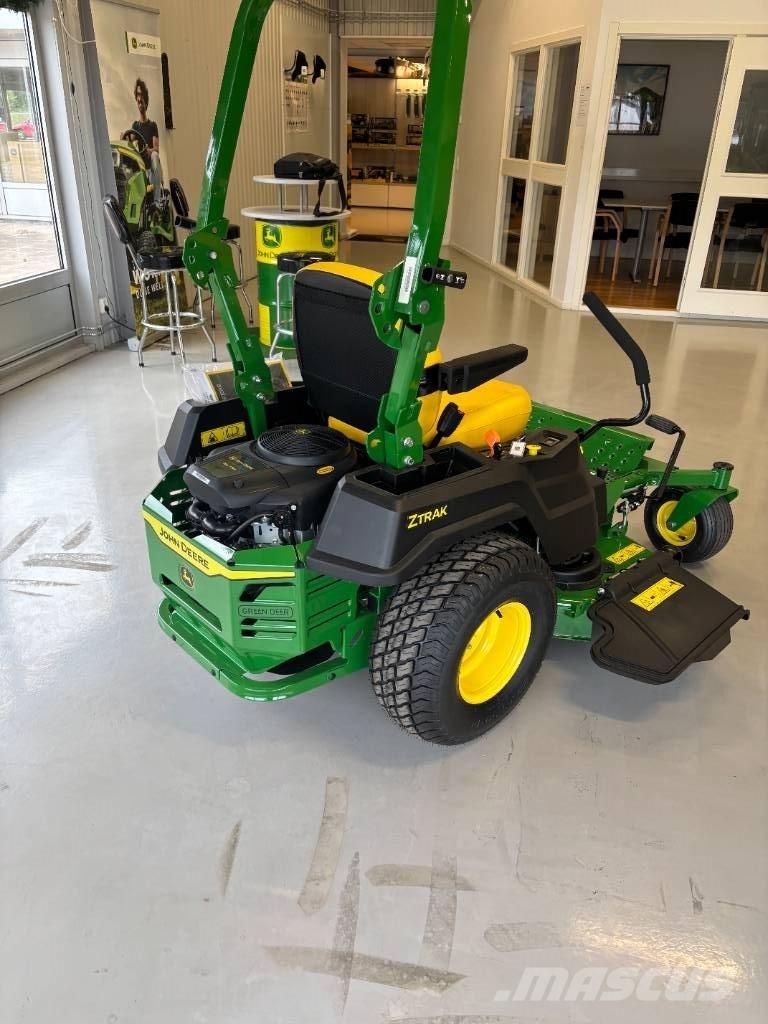 John Deere Z515E Sekačky s nulovým poloměrem otáčení