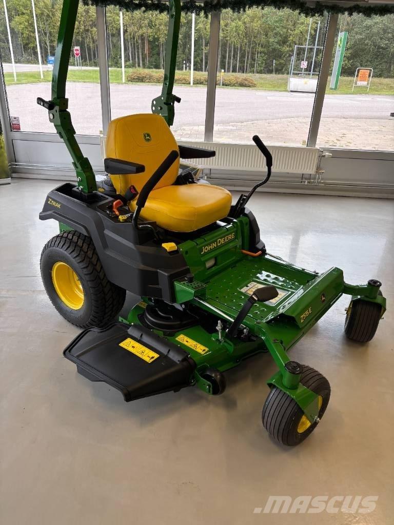 John Deere Z515E Sekačky s nulovým poloměrem otáčení