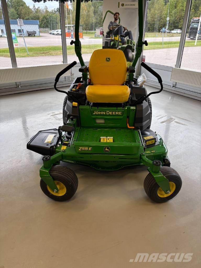 John Deere Z515E Sekačky s nulovým poloměrem otáčení