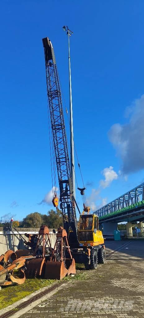 Sennebogen S 611 M Jeřáby pro těžký terén