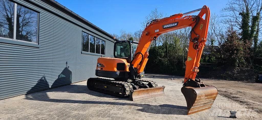Doosan DX 85r -3 Midi rýpadla 7t - 12t