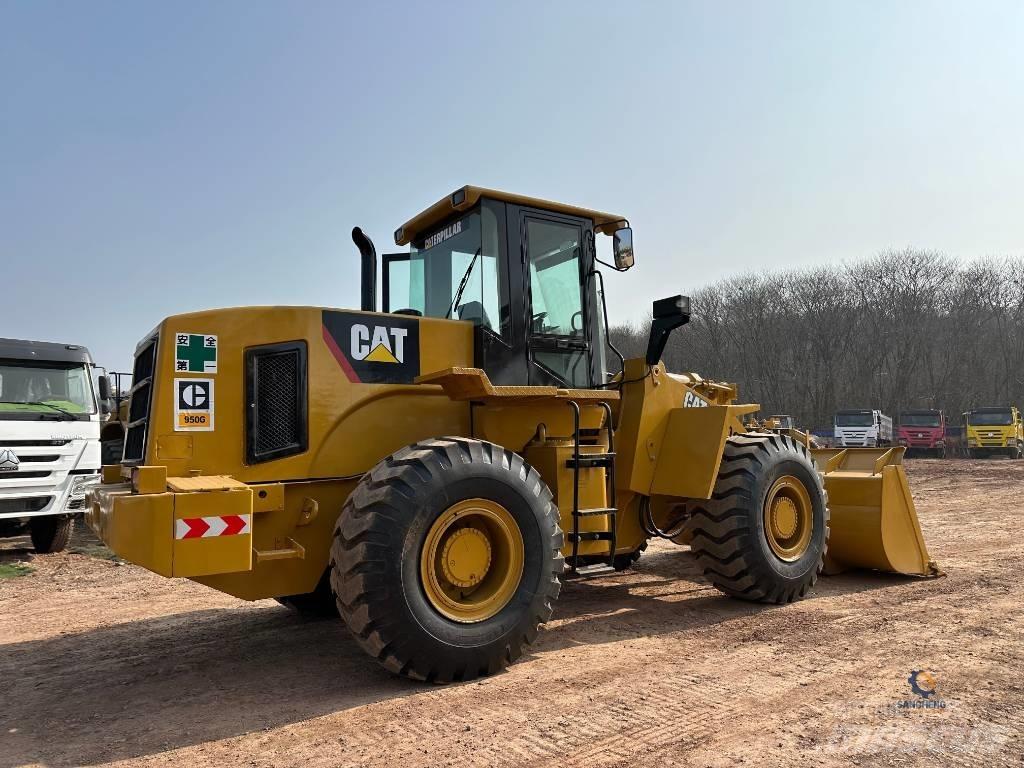 CAT 950G Kolové nakladače