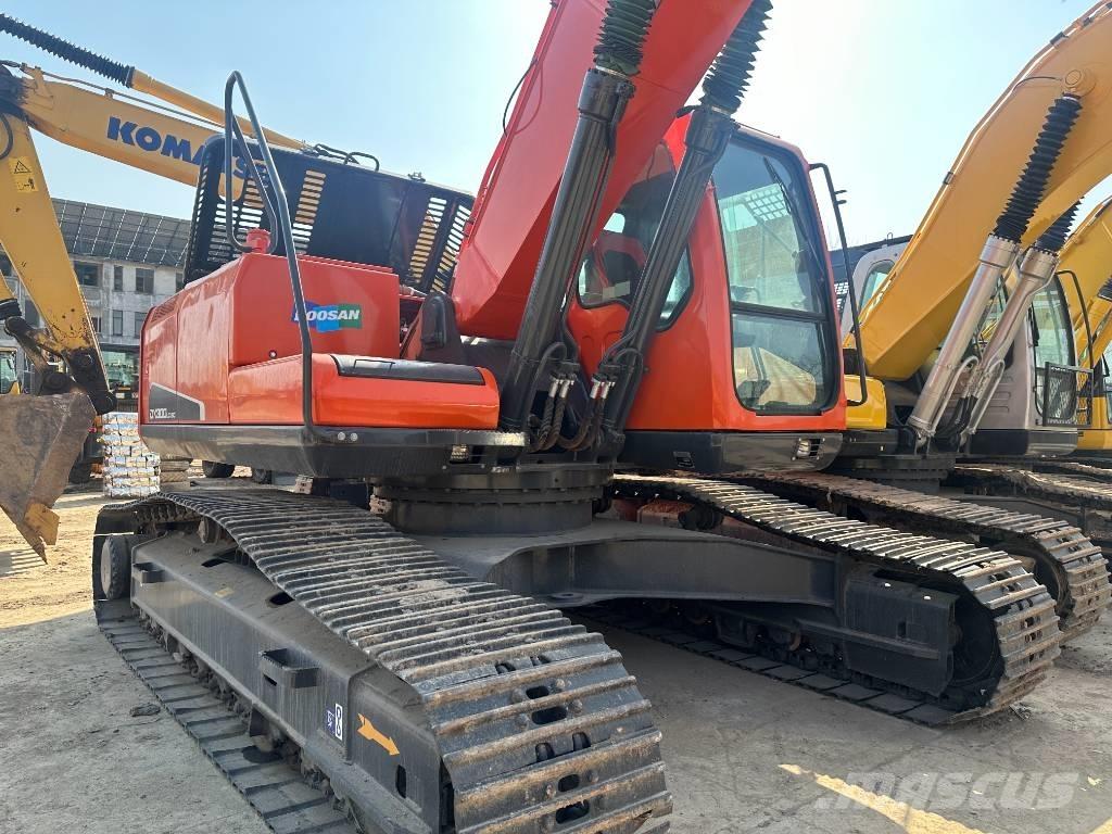 Doosan DX 300LC-9C Pásová rýpadla