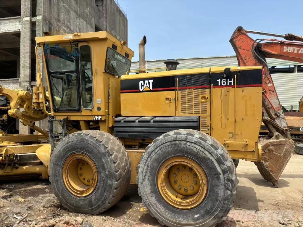 CAT 16 H Grejdry