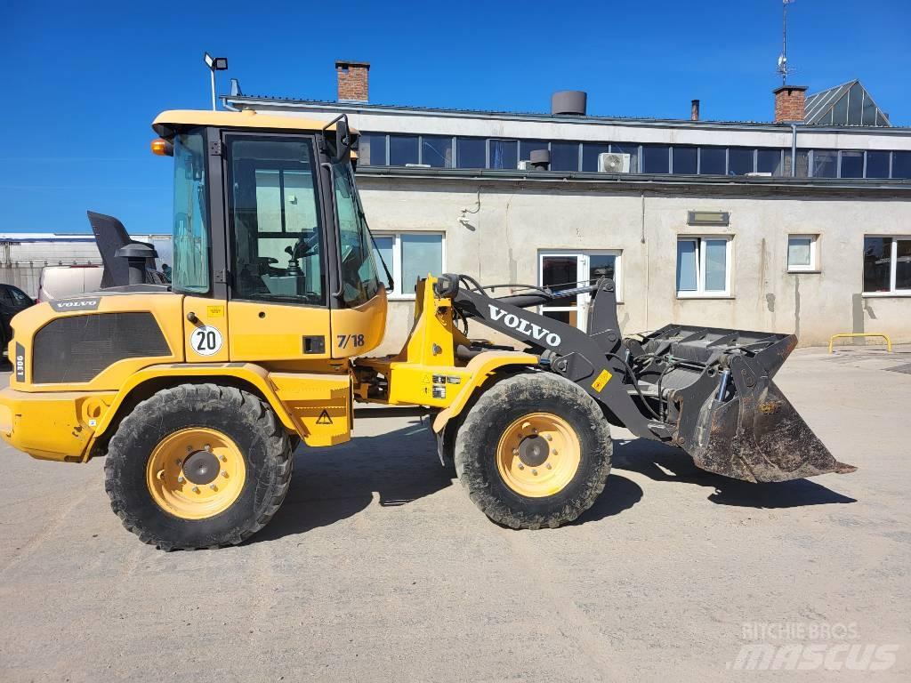 Volvo L 30 G Kolové nakladače