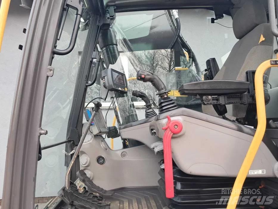 Volvo EC 220 DL Pásová rýpadla