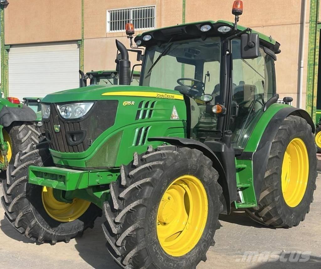 John Deere 6115 R Traktory