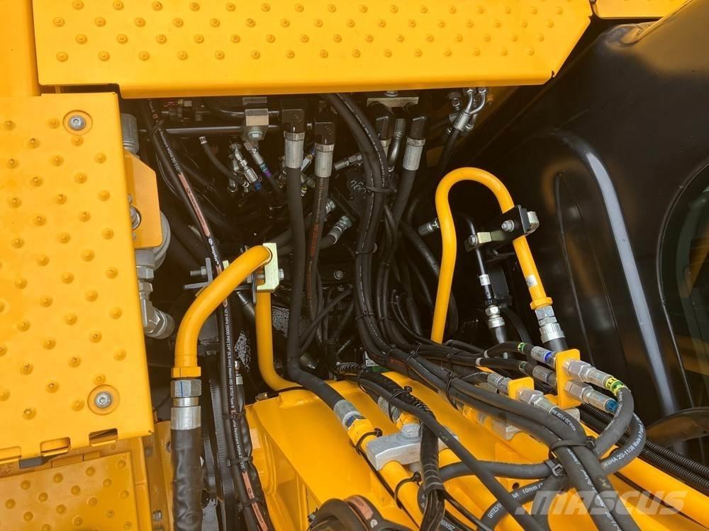 JCB JS145W Kolová rýpadla