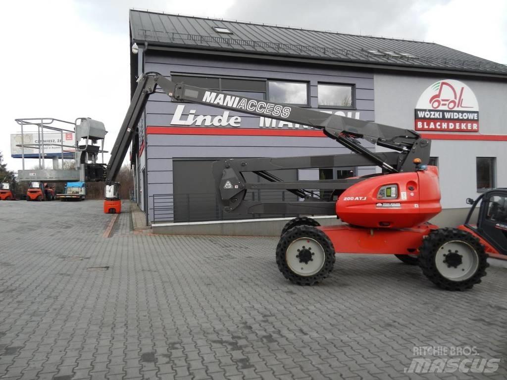 Manitou 200 ATJ Kompaktní samohybné kloubové plošiny