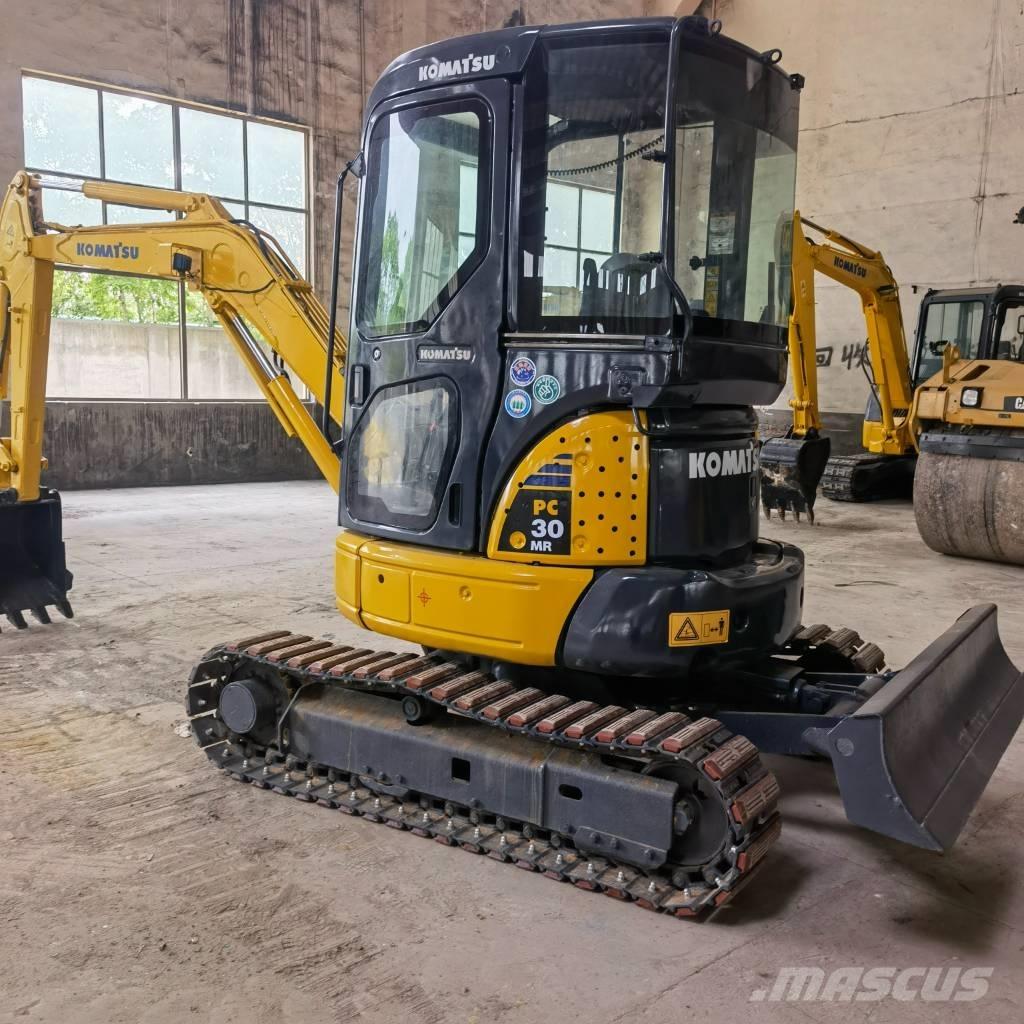 Komatsu PC30 Pásová rýpadla