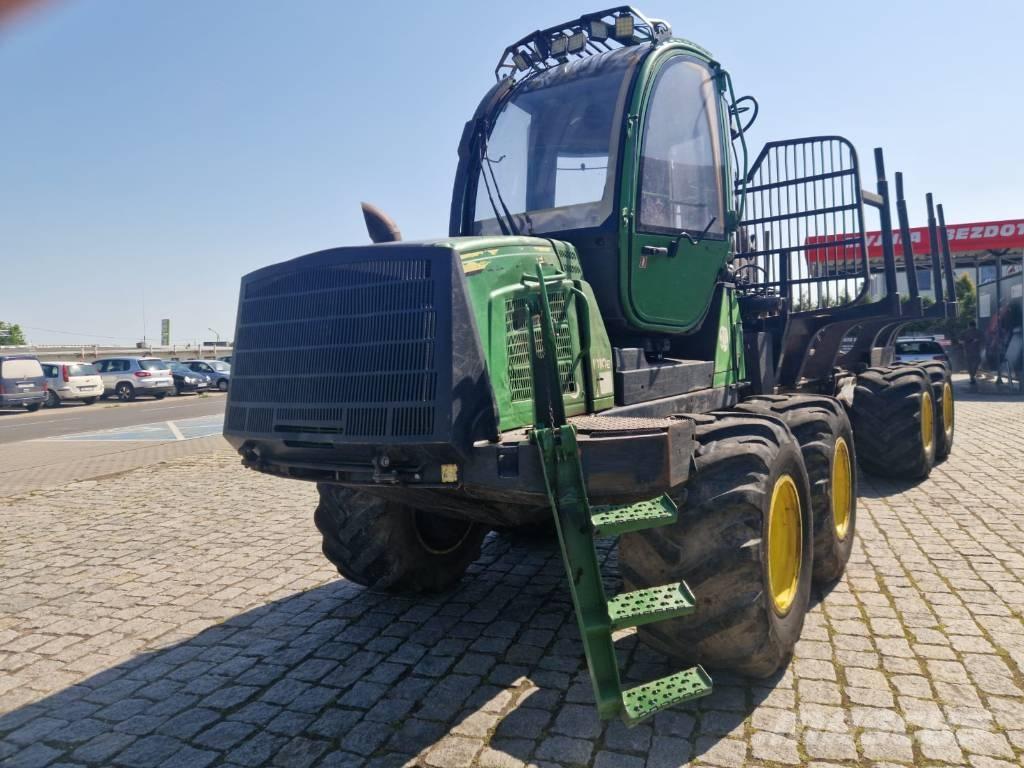 John Deere 1010 E Vyvážecí traktory