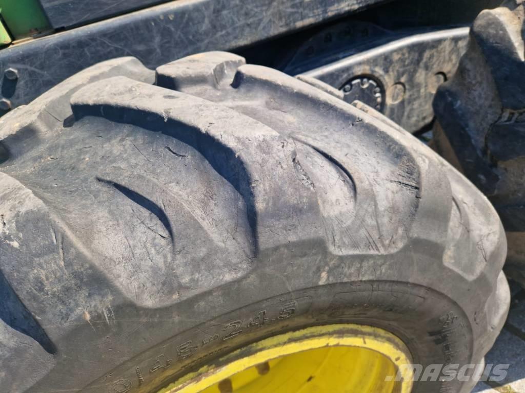 John Deere 1010 E Vyvážecí traktory