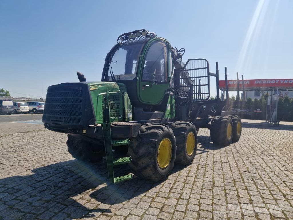 John Deere 1010 E Vyvážecí traktory