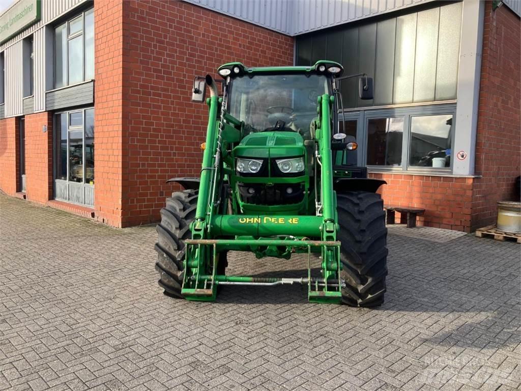 John Deere 6125R Traktory