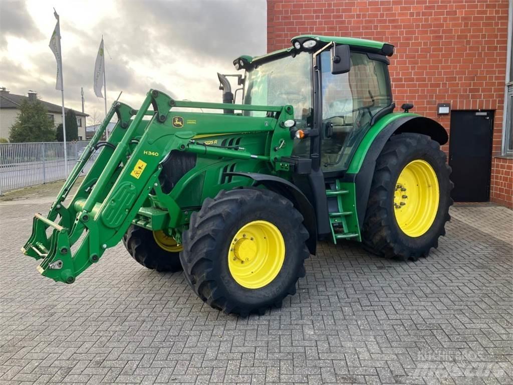 John Deere 6125R Traktory