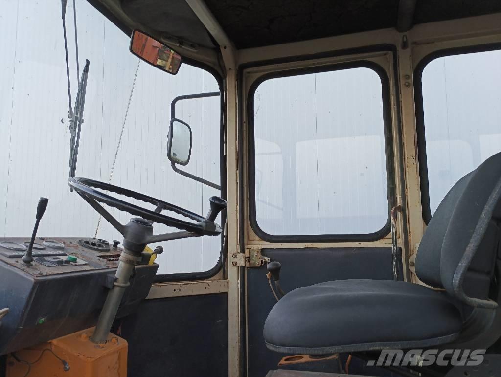 Schaeff SKB 902 Rýpadlo-nakladače