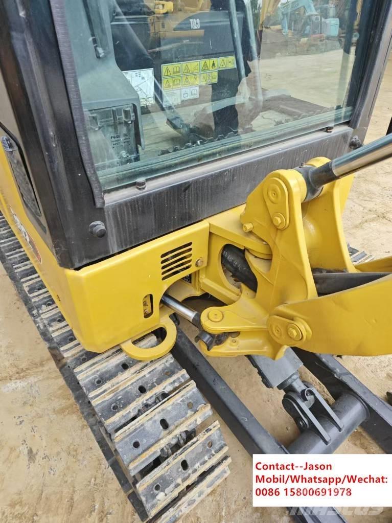 CAT 302CR Mini rýpadla < 7t