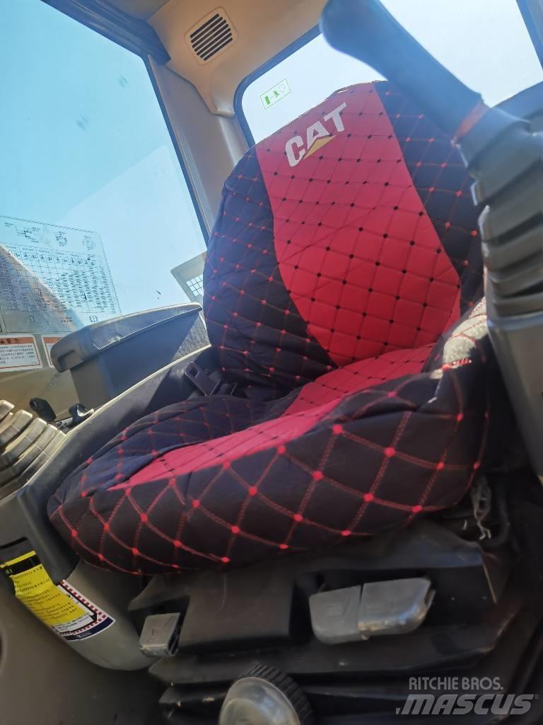CAT 320 C Pásová rýpadla
