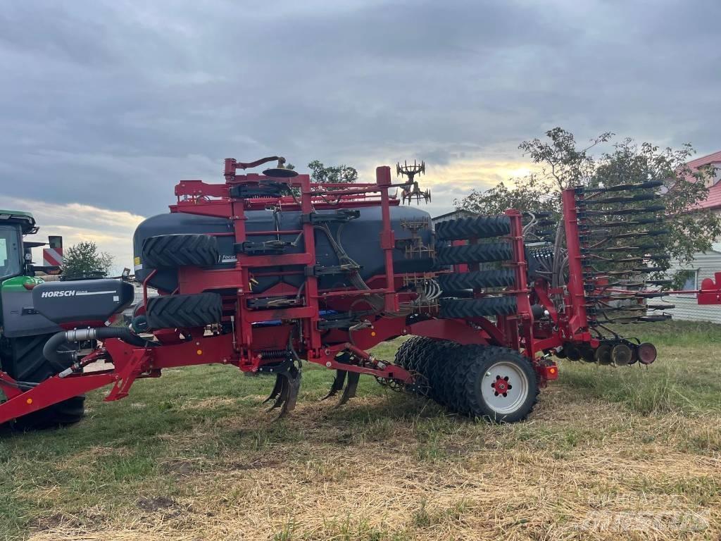 Horsch Focus 6 TD Mechanické secí stroje