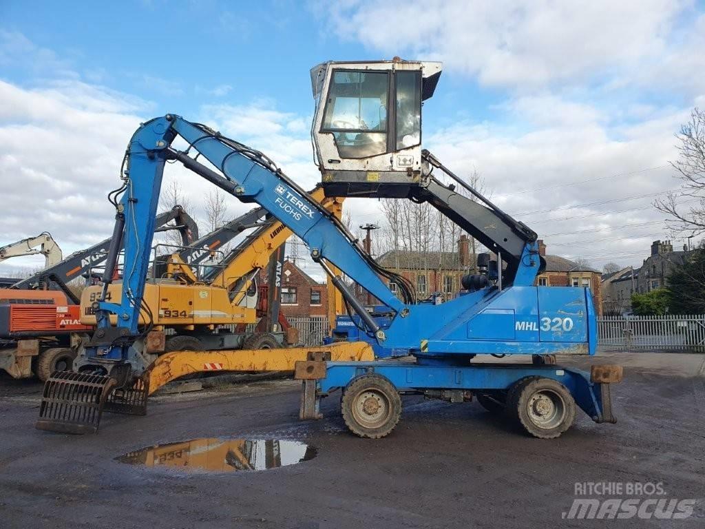 Fuchs MHL 320 Stroje pro manipulaci s odpadem