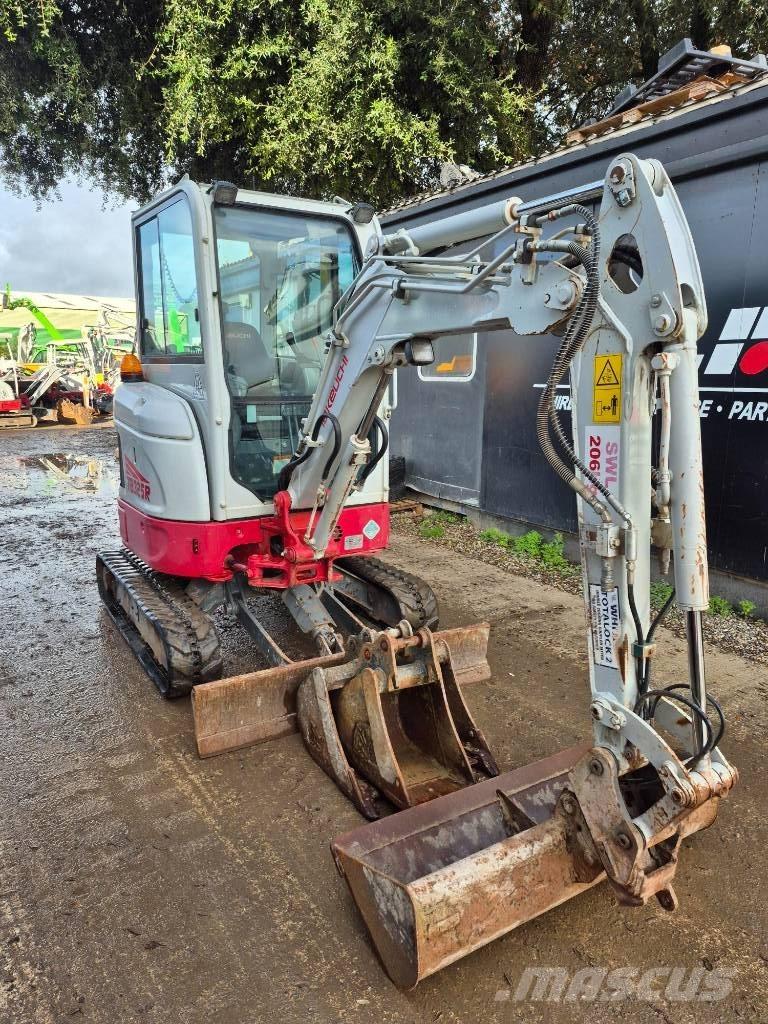 Takeuchi TB 325 R Mini rýpadla < 7t