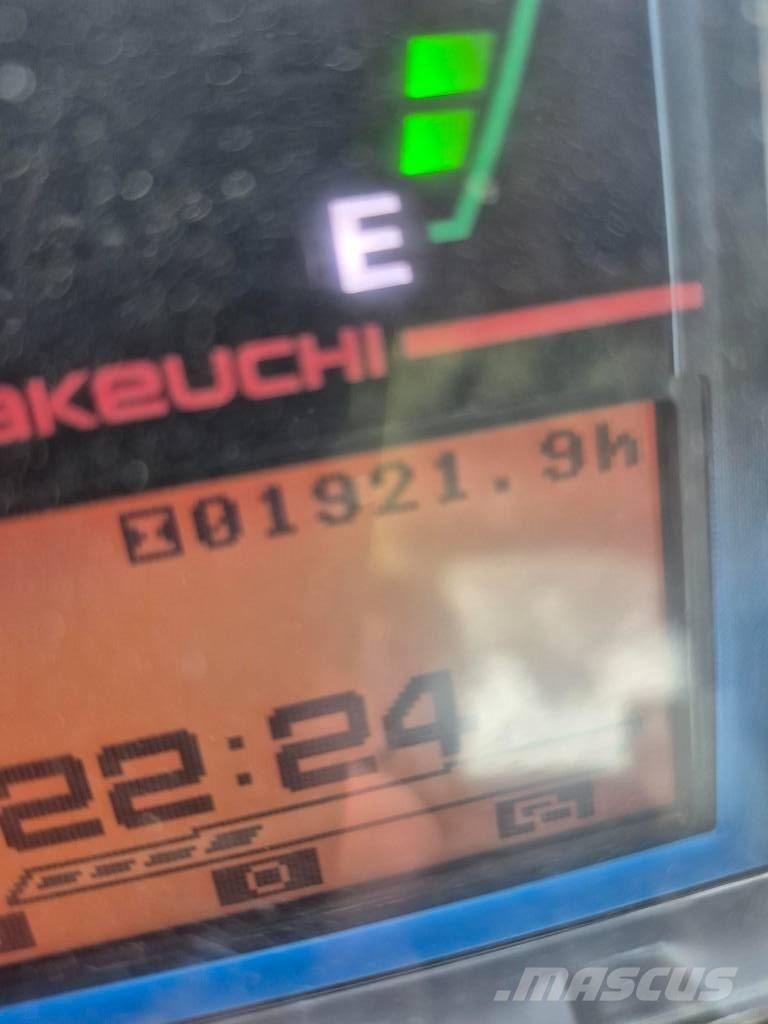 Takeuchi TB 325 R Mini rýpadla < 7t