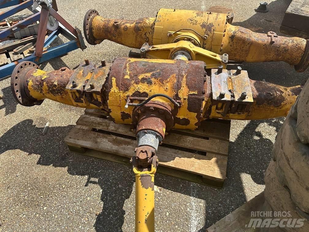 CAT 950 G front axel Nápravy