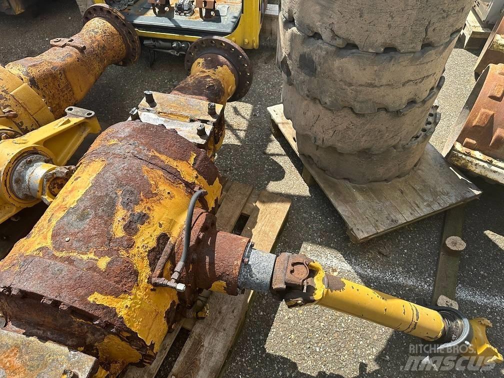 CAT 950 G front axel Nápravy