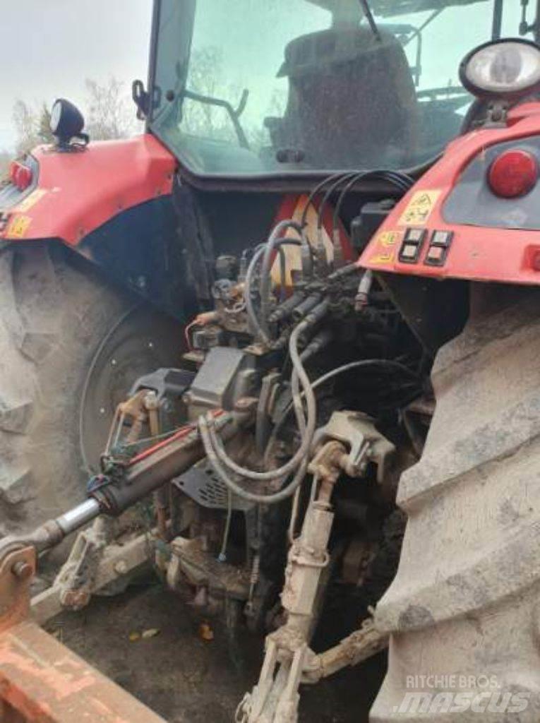 McCormick MC 130 Traktory