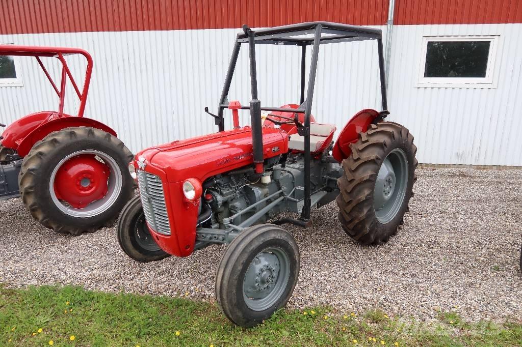 Massey Ferguson 35 Traktory