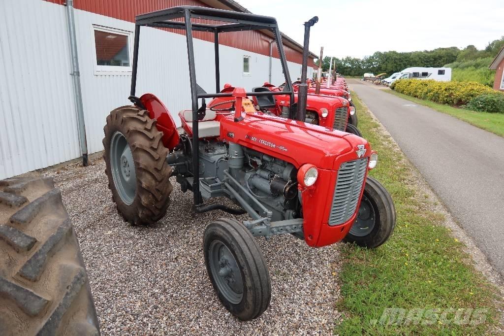 Massey Ferguson 35 Traktory