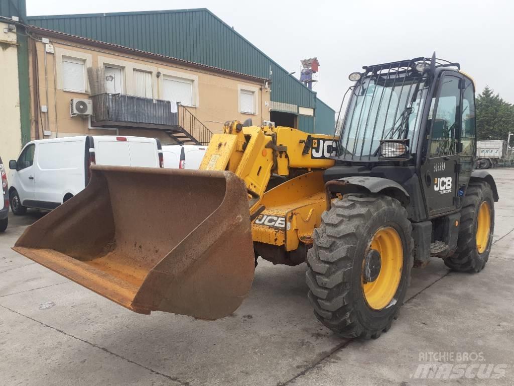 JCB 531-70 Agri Teleskopické manipulátory