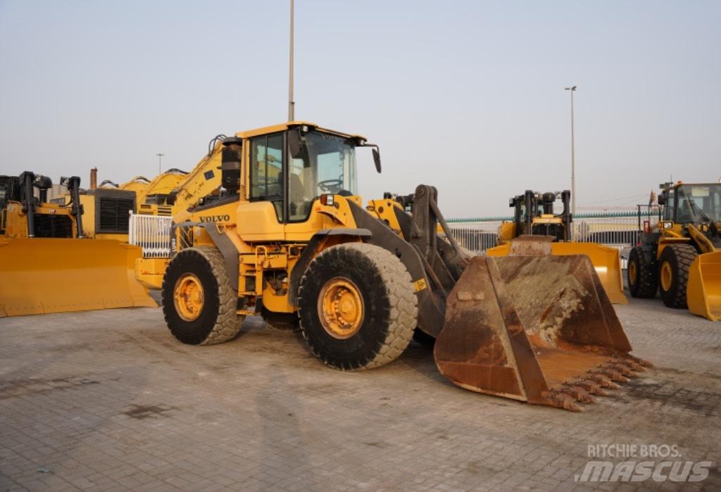 Volvo L 120 F Kolové nakladače