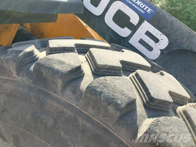 JCB 427 ZX Kolové nakladače