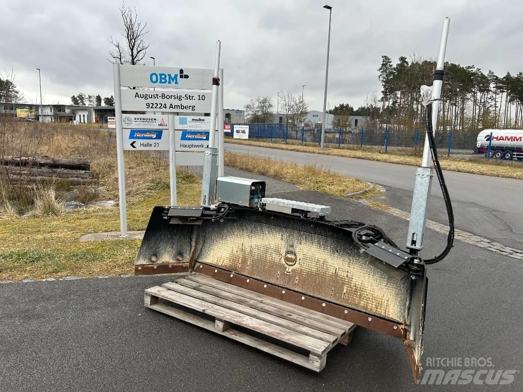 AP Powerblade PB2200 Pásové nakladače