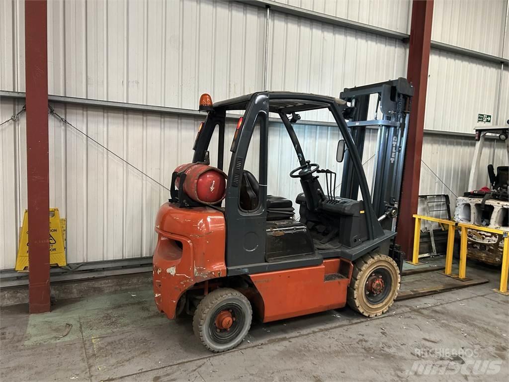Nissan UD02A20PQ LPG vozíky