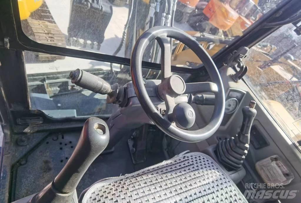 Hyundai Robex 60 W Kolová rýpadla