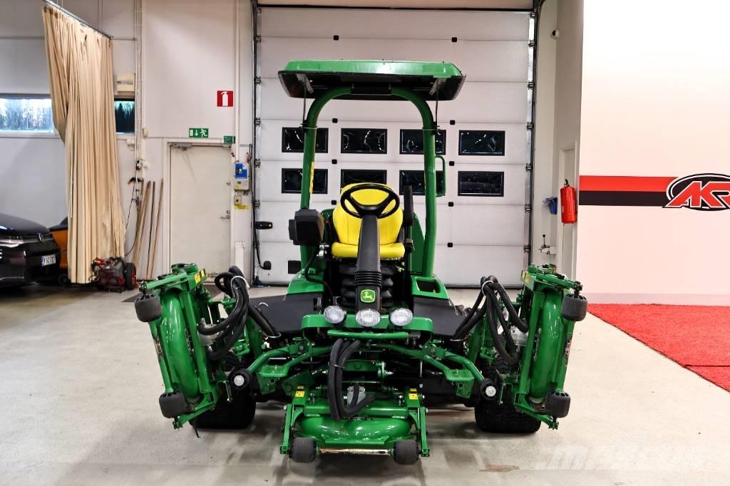 John Deere 9009 A Sekačky pro sečení roughů a semiroughů