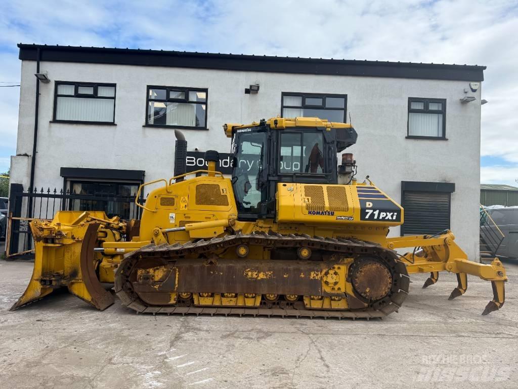 Komatsu D 71P Xi-24 Pásové dozery