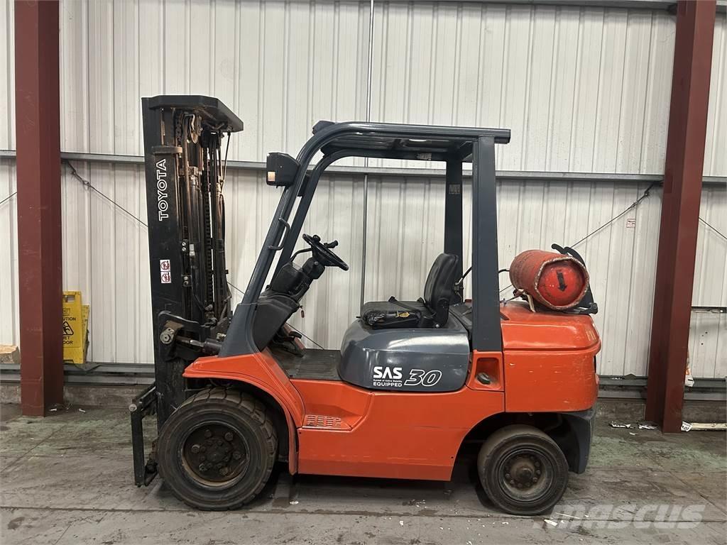 Toyota 7FGF30 LPG vozíky