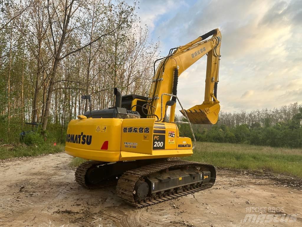 Komatsu pc200-8 Pásová rýpadla