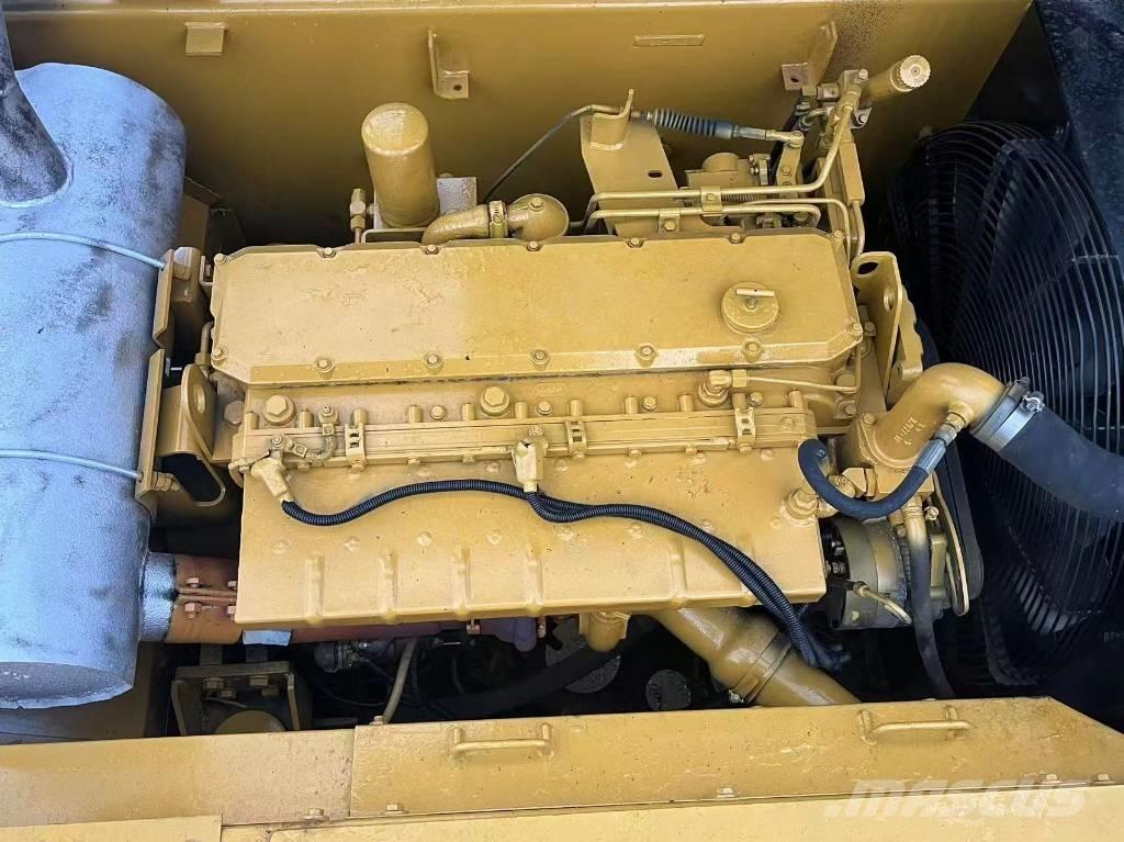CAT 325 B L Pásová rýpadla