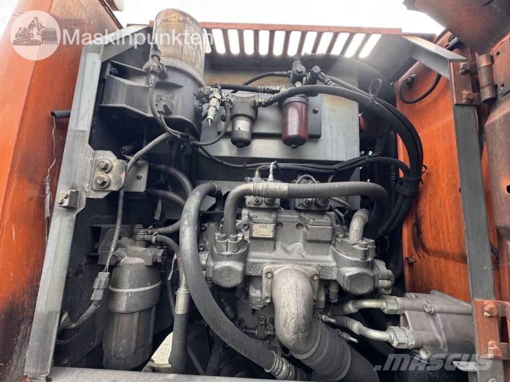 Hitachi ZX 140 W-3 Kolová rýpadla