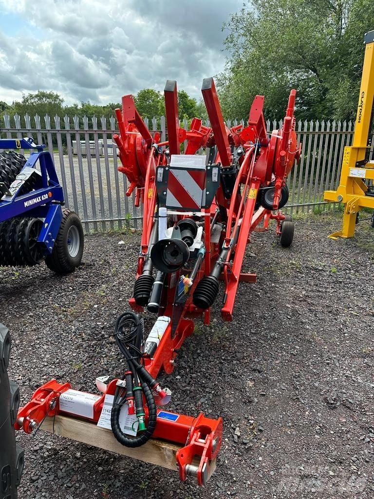 Kuhn GA8131A02 RAKE Obraceče a shrabovače sena