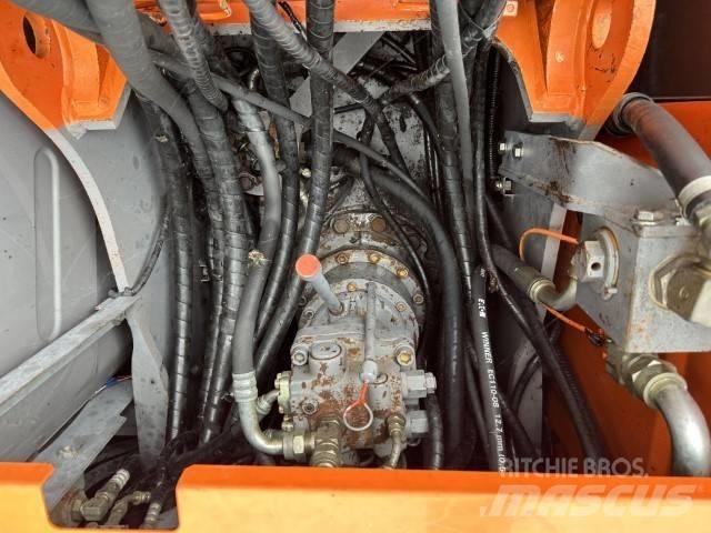 Hitachi ZX 130 W Kolová rýpadla