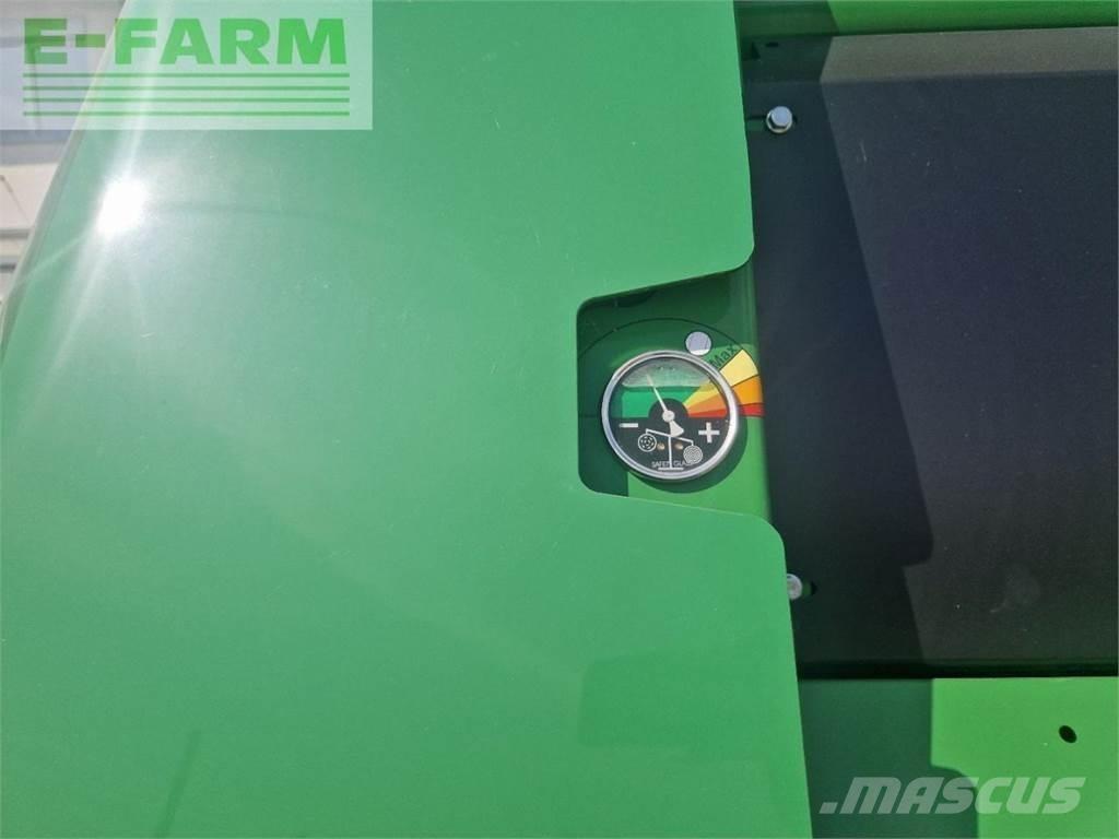 John Deere V451M Lis na hranaté balíky