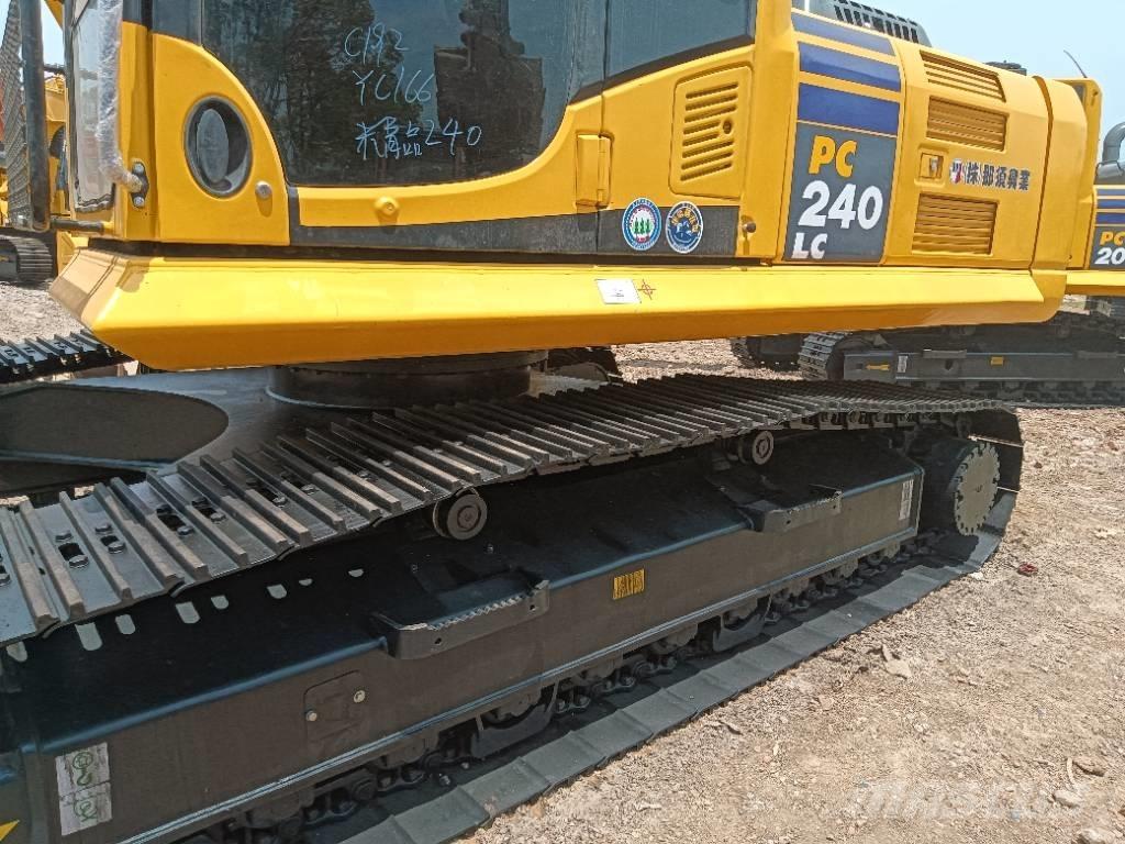 Komatsu PC 240 Pásová rýpadla