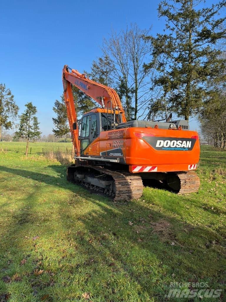 Doosan Dx225-5 Rýpadla s dlouhým dosahem
