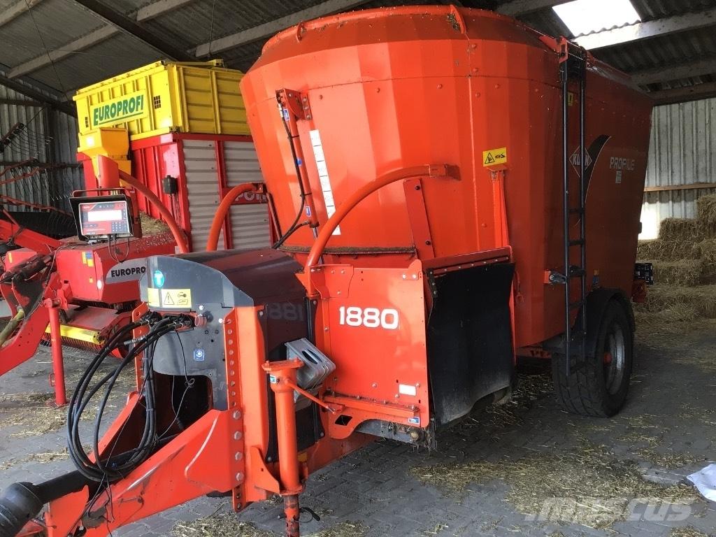 Kuhn Profile 1880 Míchačky krmiva