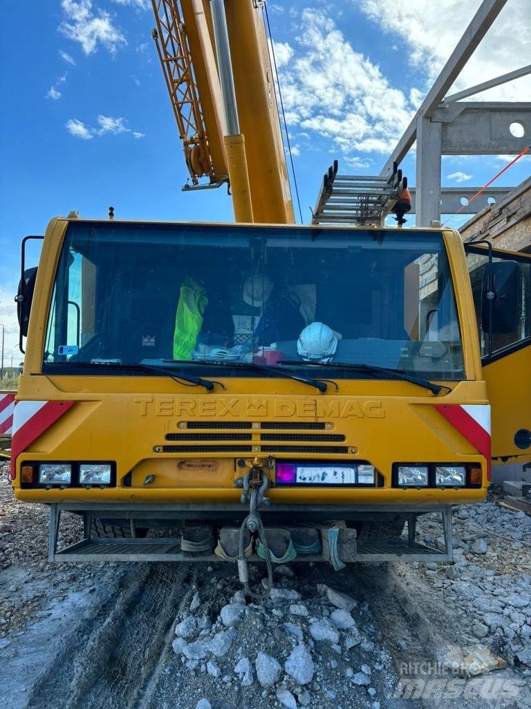 Terex Demag AC 100 Jeřáby pro těžký terén